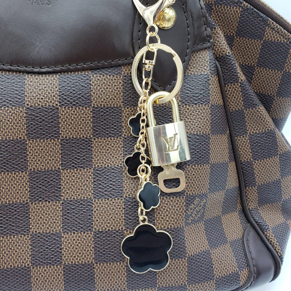 Louis Vuitton Gold Padlock Key 🔒 Authentic LV Charm + Unbranded Flower Keychain - Picture 8 of 10